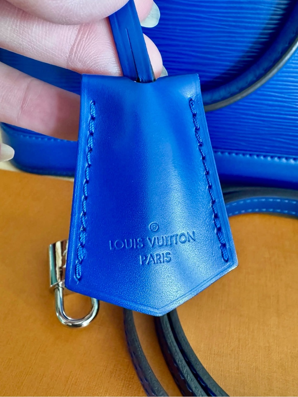 Louis Vuitton Blue Epi Alma BB Satchel - Picture 3 of 14